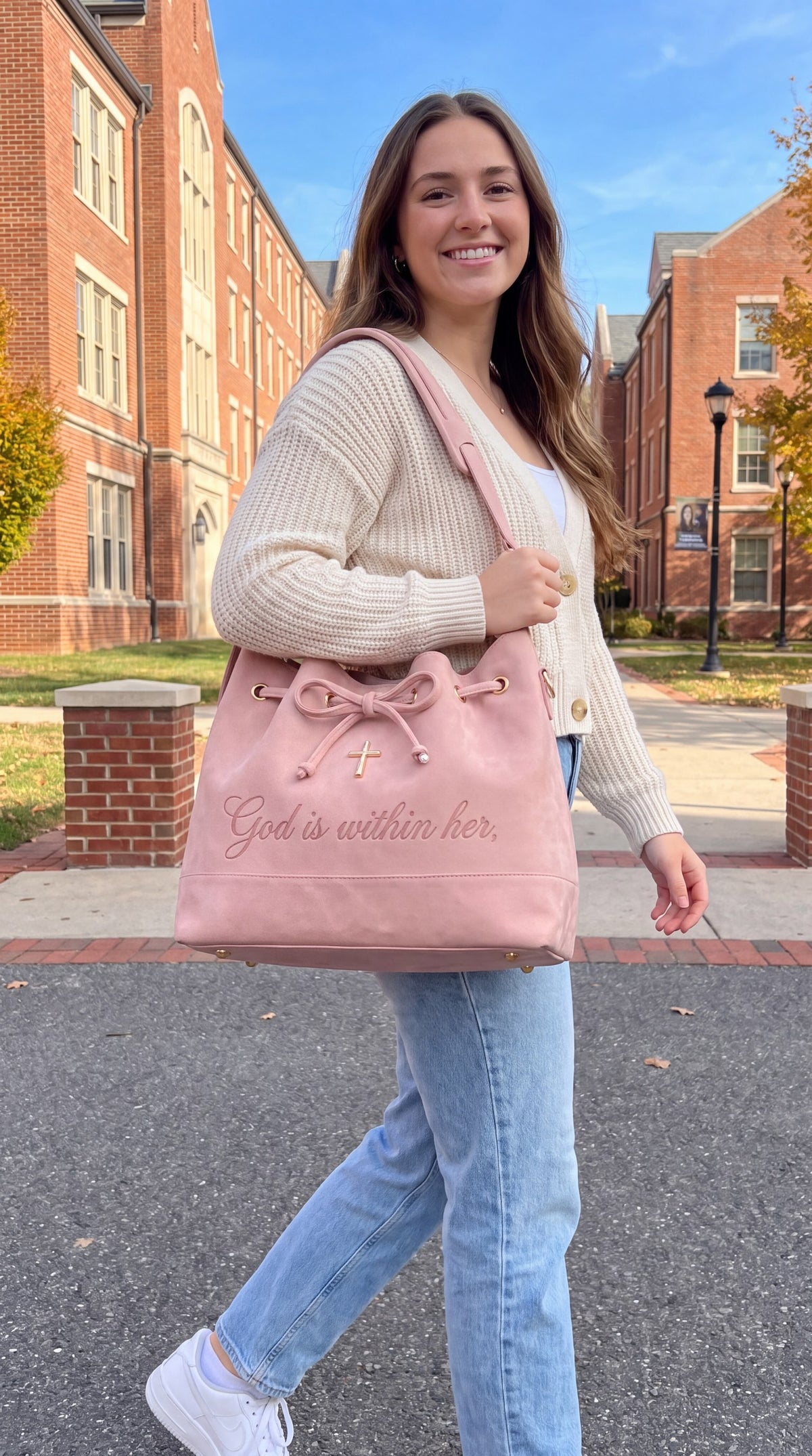 College girl wearing the pink 46:5 Bag on campus